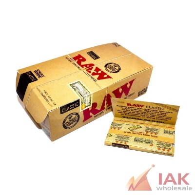 RAW Classic Single Wide Rolling Papers Double Feed 100PK 25CT Display