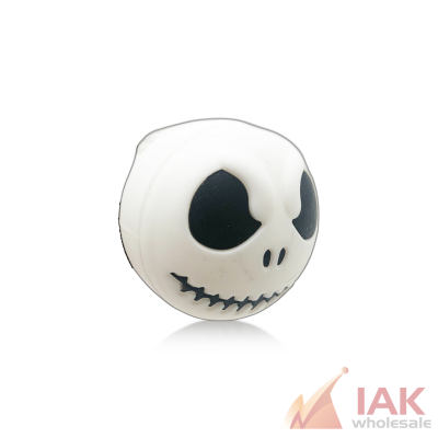 4.7in Silicone Smile Skelly Hand Pipe Fthan0781
