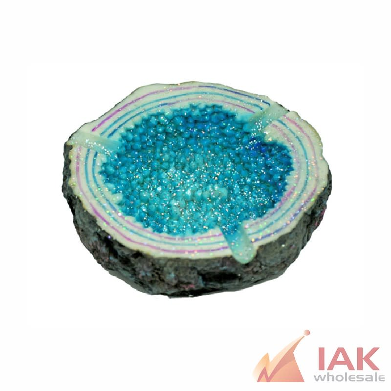 *BLUE CRYSTAL ASHTRAY* 3000