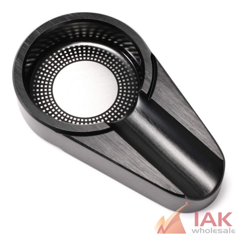 *PORTABLE GRAY OUTDOOR TRAVEL ASH TRAY*